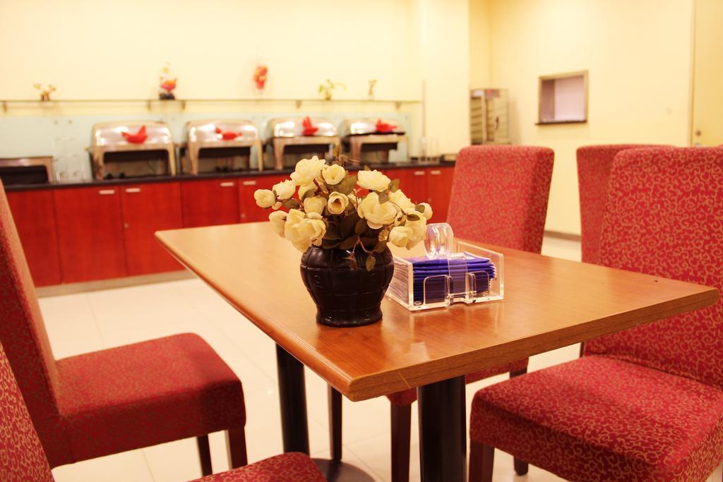 Gold Mine Express Hotel 난닝 시 외부 사진